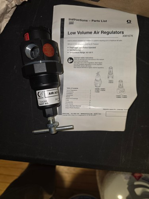#ad Graco 104266 Low Volume Air Pressure Regulator 300 PSI 21 BAR amp; GRACO USA GAUGE $60.00