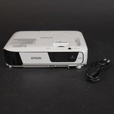 Epson H719A EX3240 LCD Projector HDMI/USB/VGA 81 Lamp Hours No Remote EUC 