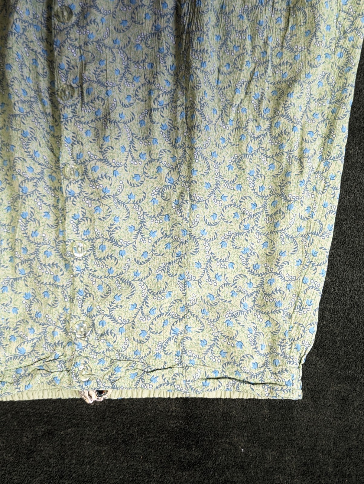 Picture 2 of 5