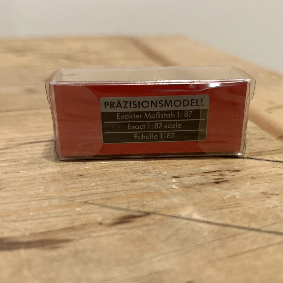 Herpa HO 1:87 VW Corrado 2067 con caja roja Wagener miniatura coche vintage Foto 3 de 4