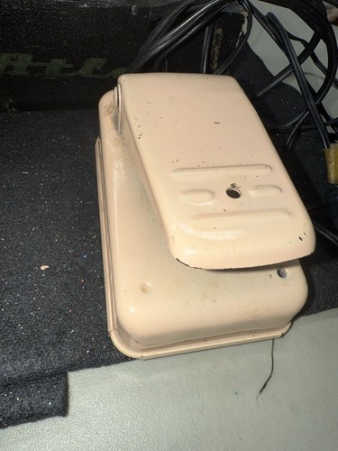 Vintage Atlas Precision Sewing Machine Pink. Works Great! With Case/Instructions - Picture 6 of 20