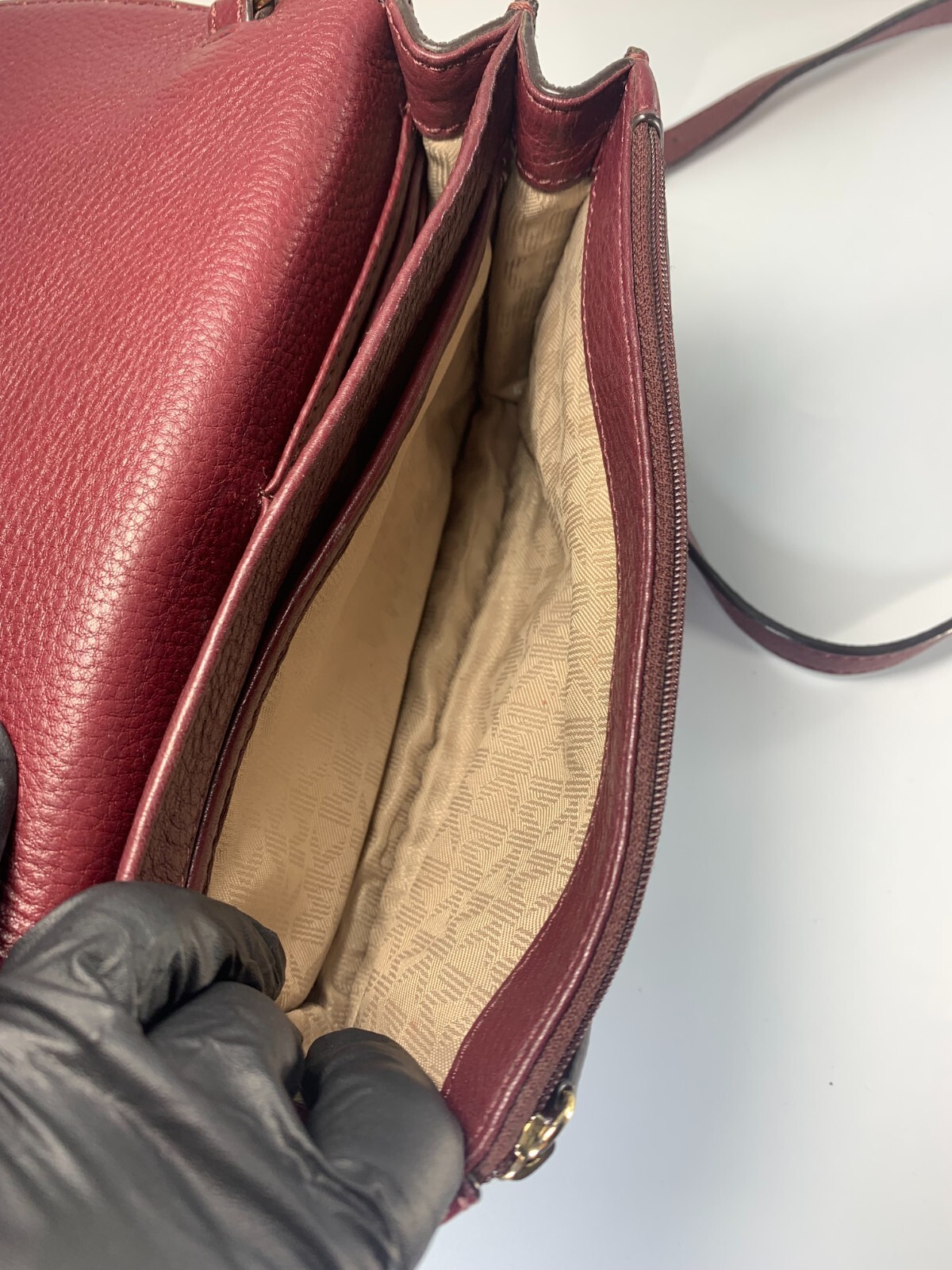 Michael Kors Daniela Pebbled Leather Crossbody Ba… - image 9