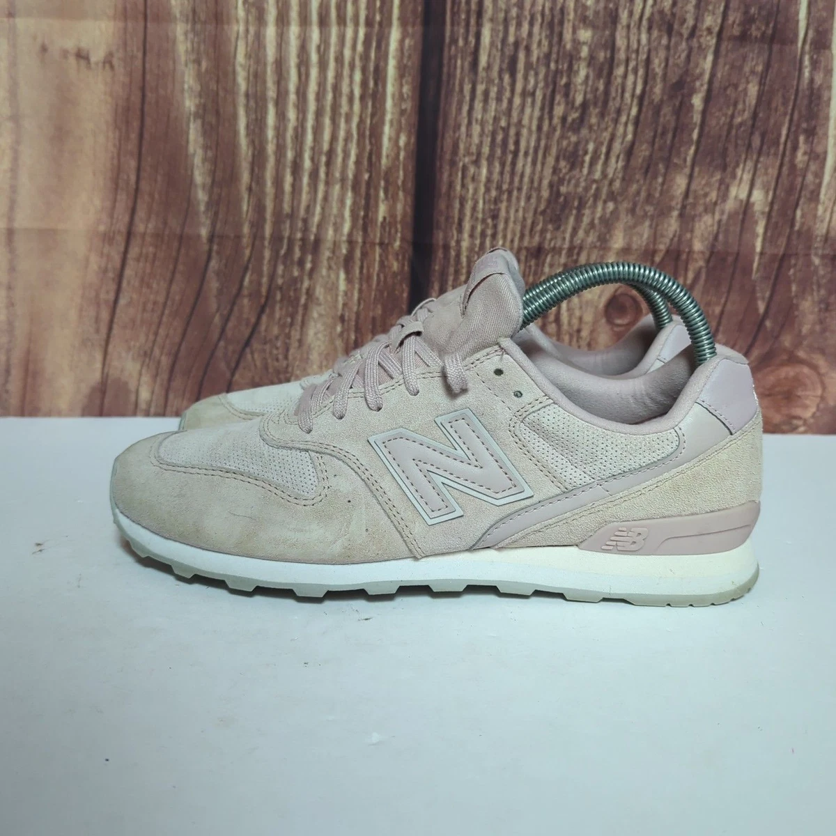 New balance top sneakers 696