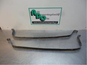 Spannband Tank VW Caddy III Kasten 2KA 2K0201654A P13848841