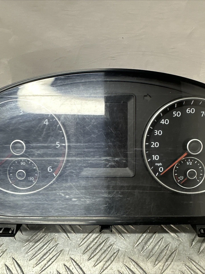 GENUINE 2013 VOLKSWAGEN CADDY MK3 CLUSTER SPEEDOMETER 2K0920966A — 第 3/4 张图片