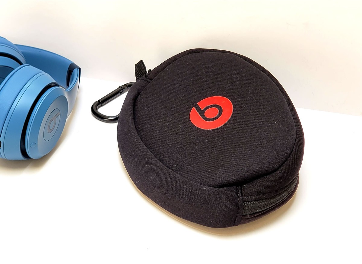 Soft Compact Carrying Pouch/Case for Apple BEATS Wireless SOLO 4