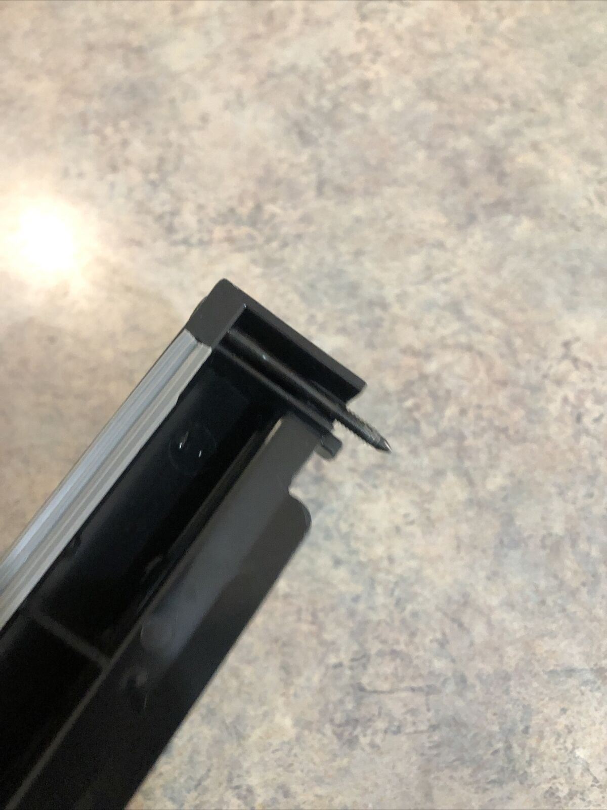 Miele 600mm Oven Inner Door Glass Retainer Bar Clip TNr. 5773561 (GS