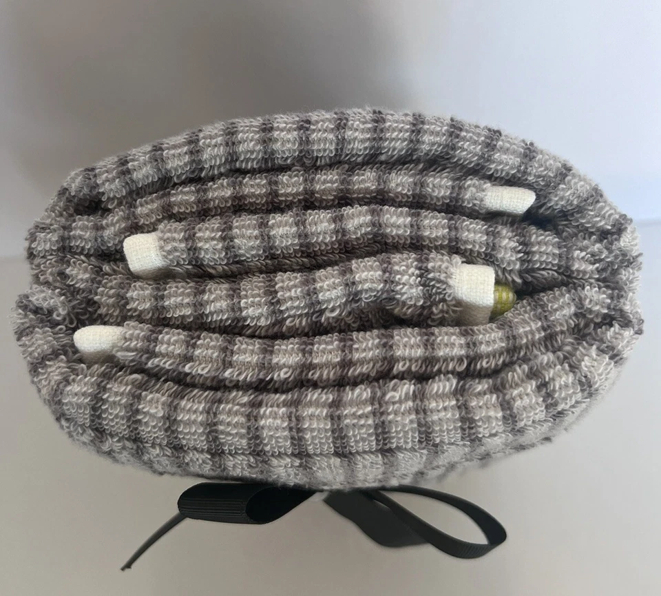 Toallas de mano grises a rayas DKNY con borde amarillo neón - Nuevas con etiquetas Foto 4 de 4