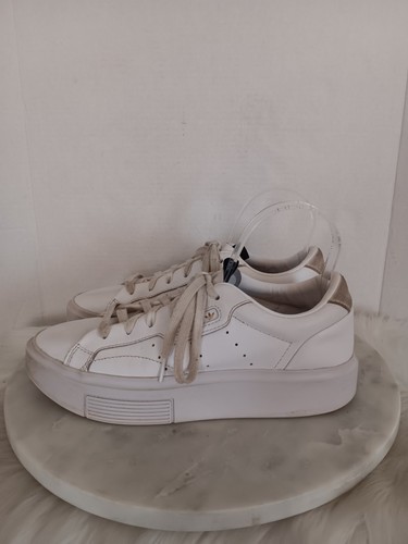 Adidas Damengröße 8,5 elegante Schnürschuhe Turnschuhe weiß Leder Schuhe EF8858 - Bild 2 von 17