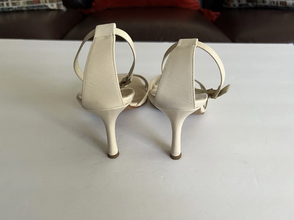 Zapatos Via Spiga para mujer 8M beige tacón con tiras cuero ajustados beige Foto 3 de 4