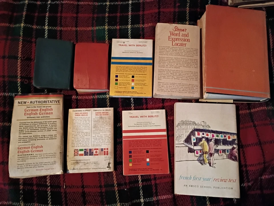 lot of 9 language books french, spanish, swedish, english, german, danish 60-70s - Image 2 of 4