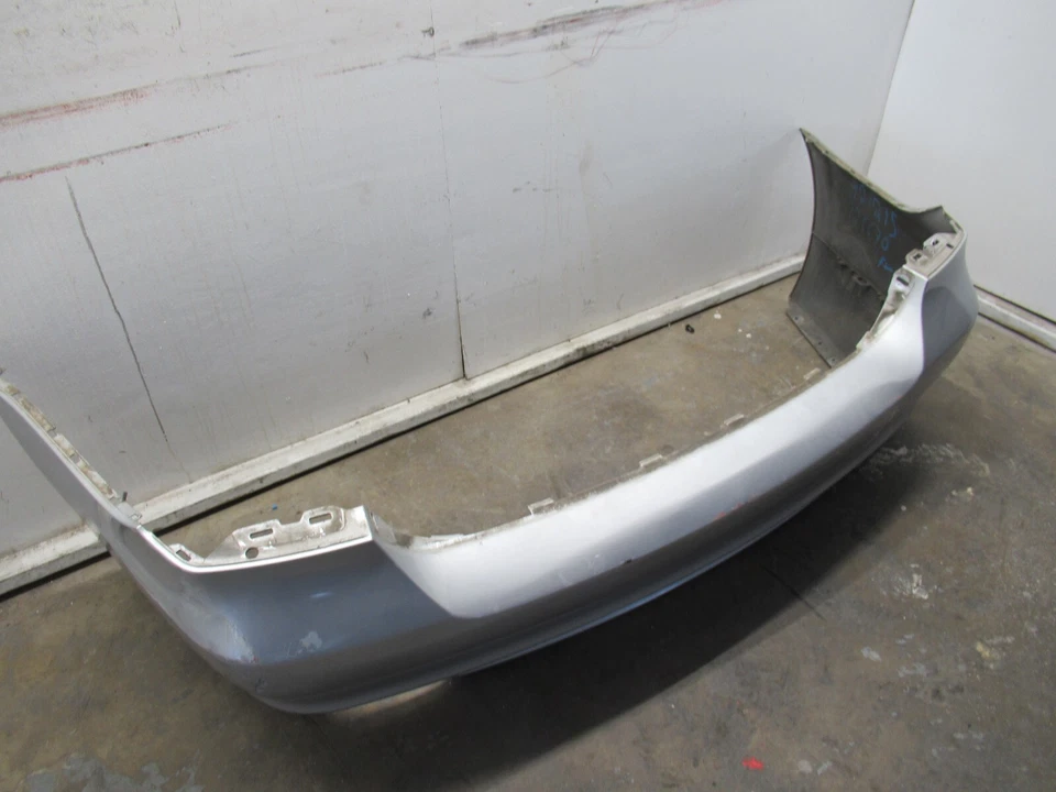 09-11 BMW E90 328i 3 SERIES REAR BUMPER COVER SILVER OEM - Image 3 of 4