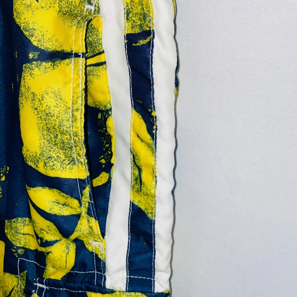 Bañador Mossimo Supply Co para hombre mediano M estampado floral Foto 2 de 4