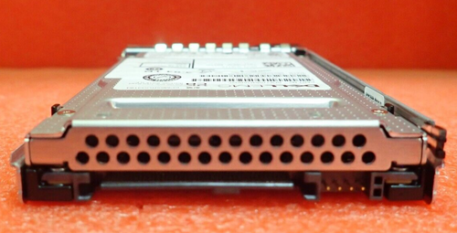 NEW Dell 3.84TB 2.5" SAS 12Gb RI TLC Hot-Plug SSD KPM6XRUG3T84 H9TT5 + 14G Caddy - Afbeelding 6 van 6