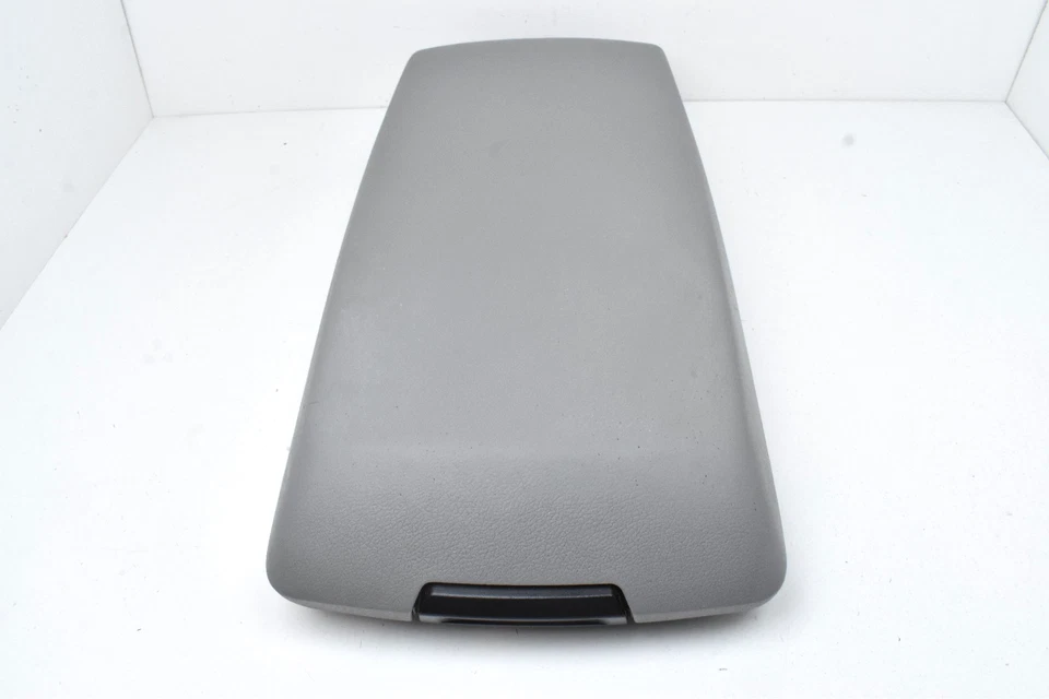 Dodge Magnum 2005-2007 consola central gris claro reposabrazos de vinilo tapa superior OEM Foto 3 de 4