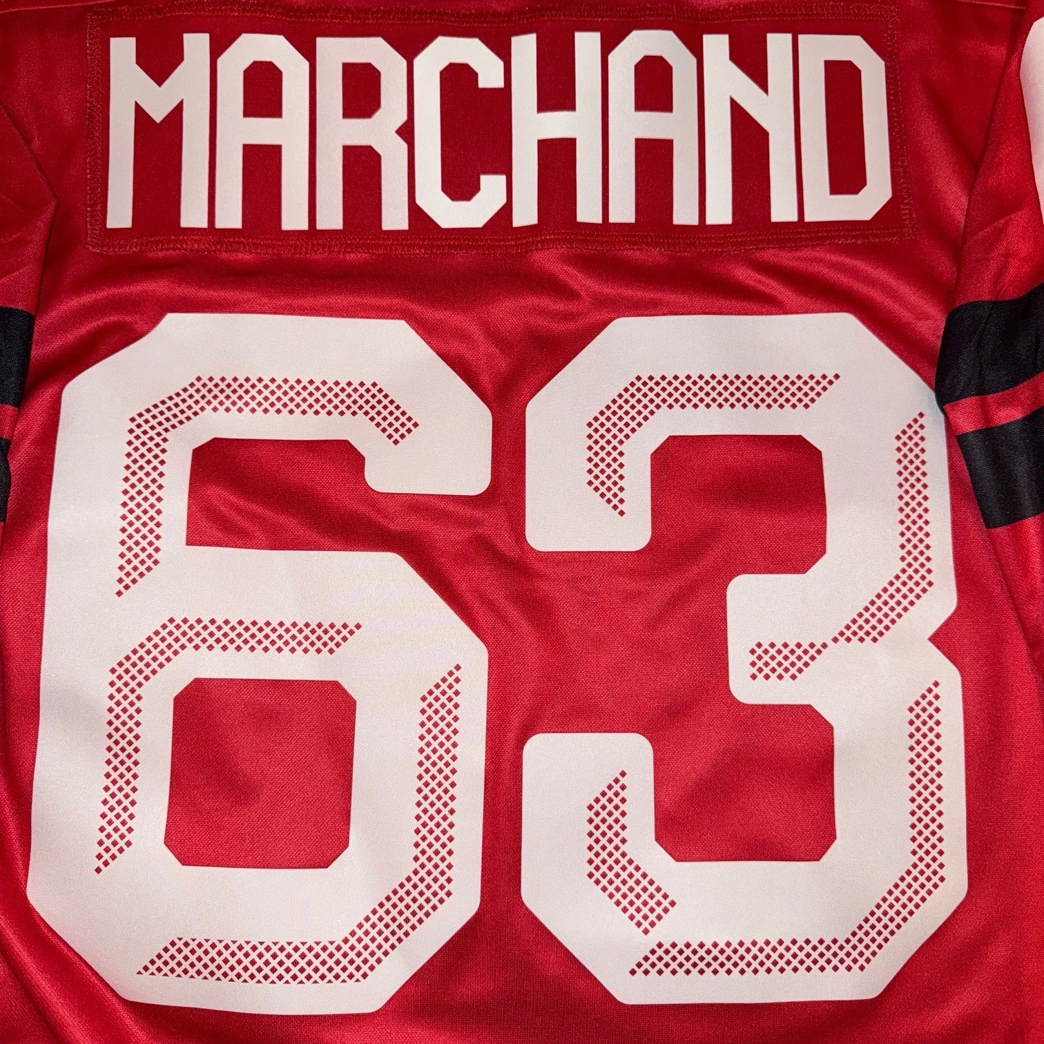 BRAD MARCHAND TEAM CANADA 2026 OLYMPIC RED JERSEY SIZE LARGE BRAND NEW BAUER!!