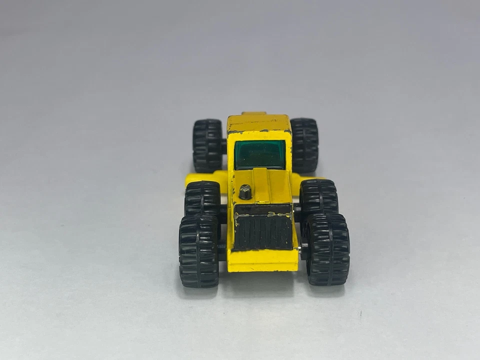 Vintage Tonka Tractor Road Grader 1994 Yellow 4"  Die-Cast  Construction 1/64 - Image 3 of 4