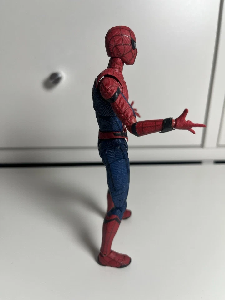 Boneco de ação S.H.Figuarts Spider-Man Homecoming Marvel Bandai, raro, solto - Imagem 3 de 4