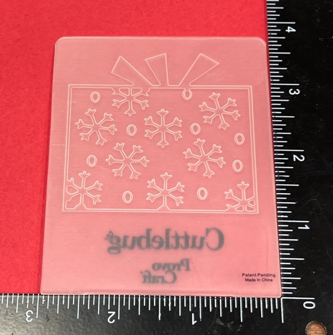 Cuttlebug Provo Craft Embossing Folder Snowflake Gift Design