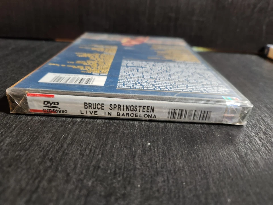 BRUCE SPRINGSTEEN & THE E STREET BAND LIVE IN BARCELONA DVD 2 DISC SET NEW SEALD - Image 3 of 3
