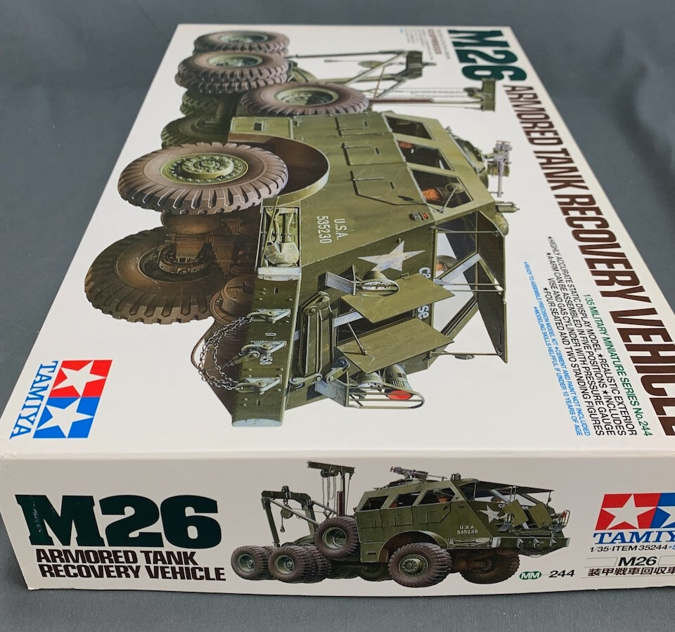 1:35 Tamiya 35244 M26 Armored Tank Recovery Vehicle Model