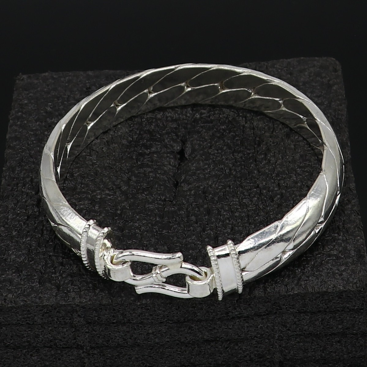 925 Solid Sterling silver handmade vintage style heavy bangle kada