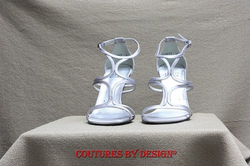 Stuart Weitzman Platinum Silver Satin Strappy Heel Shoes Size 6.0 NIB MSRP $335 - Imagen 4 de 6
