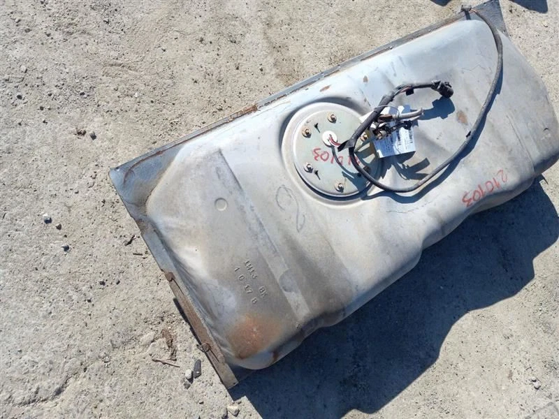 Tanque de combustible 01-04 CROWN VICTORIA 3W1Z9002AA Foto 3 de 4