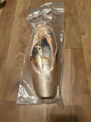 Custom Freed Pointe Shoes 5 1/2 X, fish maker
