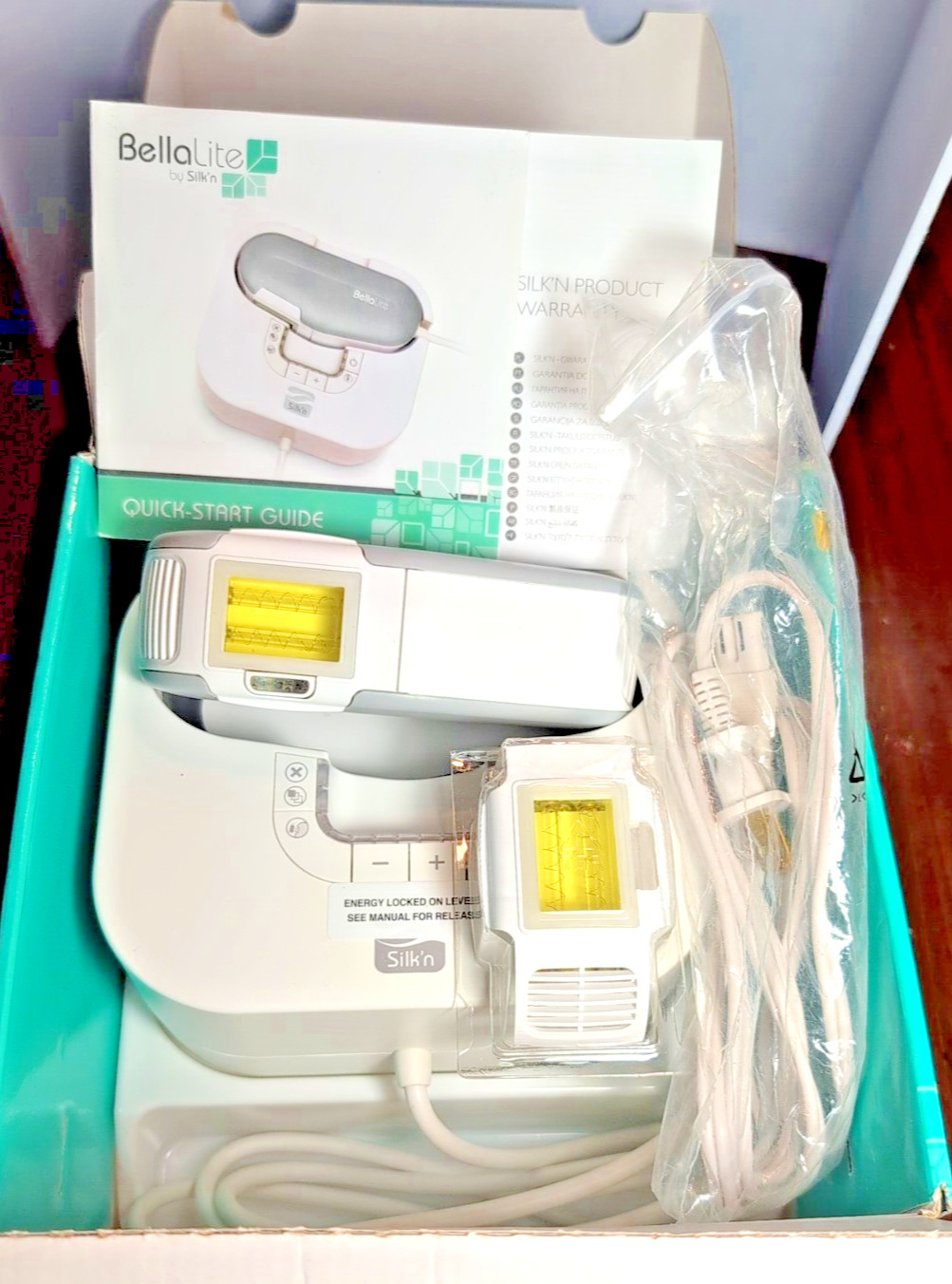 BellaLite by Silk'n At Home Light Hair Removal Kit With 2 Lamps Instructions Box