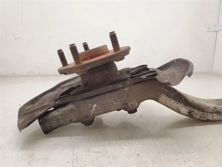 2010-2015 Lexus IS250 Front Left Driver Spindle Knuckle Module Assembly Oem Foto 2 de 4