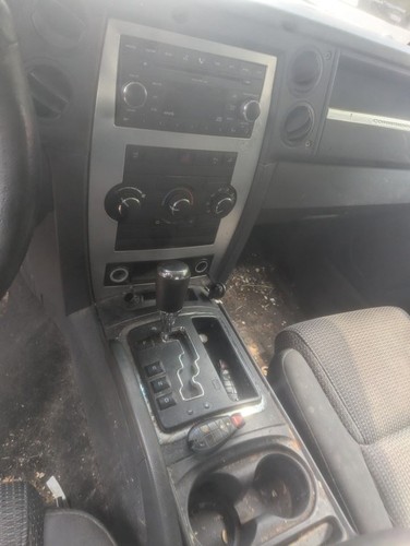 Driver Left Tail Light Fits 06-10 COMMANDER 1383285 - Picture 11 of 15