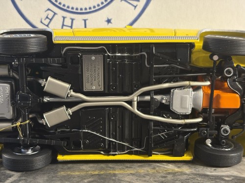 Franklin Mint 1970 Plymouth Hemi Cuda Limited Edition Yellow #0099/1000 1/24 NIB - Picture 8 of 8