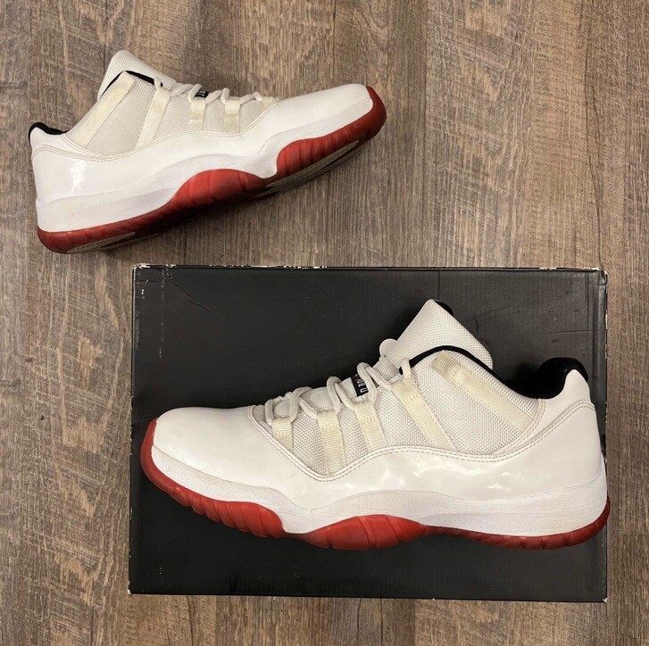 Air Jordan 11 XI Retro Low Cherry Bottom Size 10.5 Sneakers w/ Box