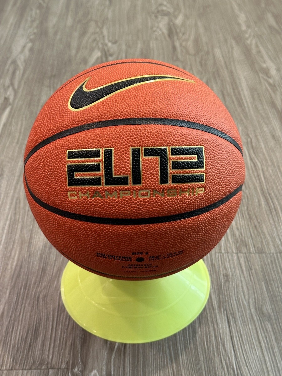 28.5 basketball nike