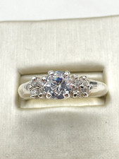 STERLING SILVER 925 ROUND WHITE GEMSTONE 3mm BAND SIZE 11 RING 4.4g