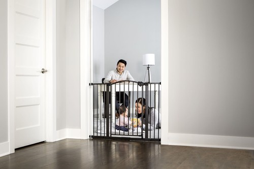 Metal Baby Gate Safety Toddler Walk Thru Extra Wide Retractable Indoor Outdoor - Picture 6 of 7