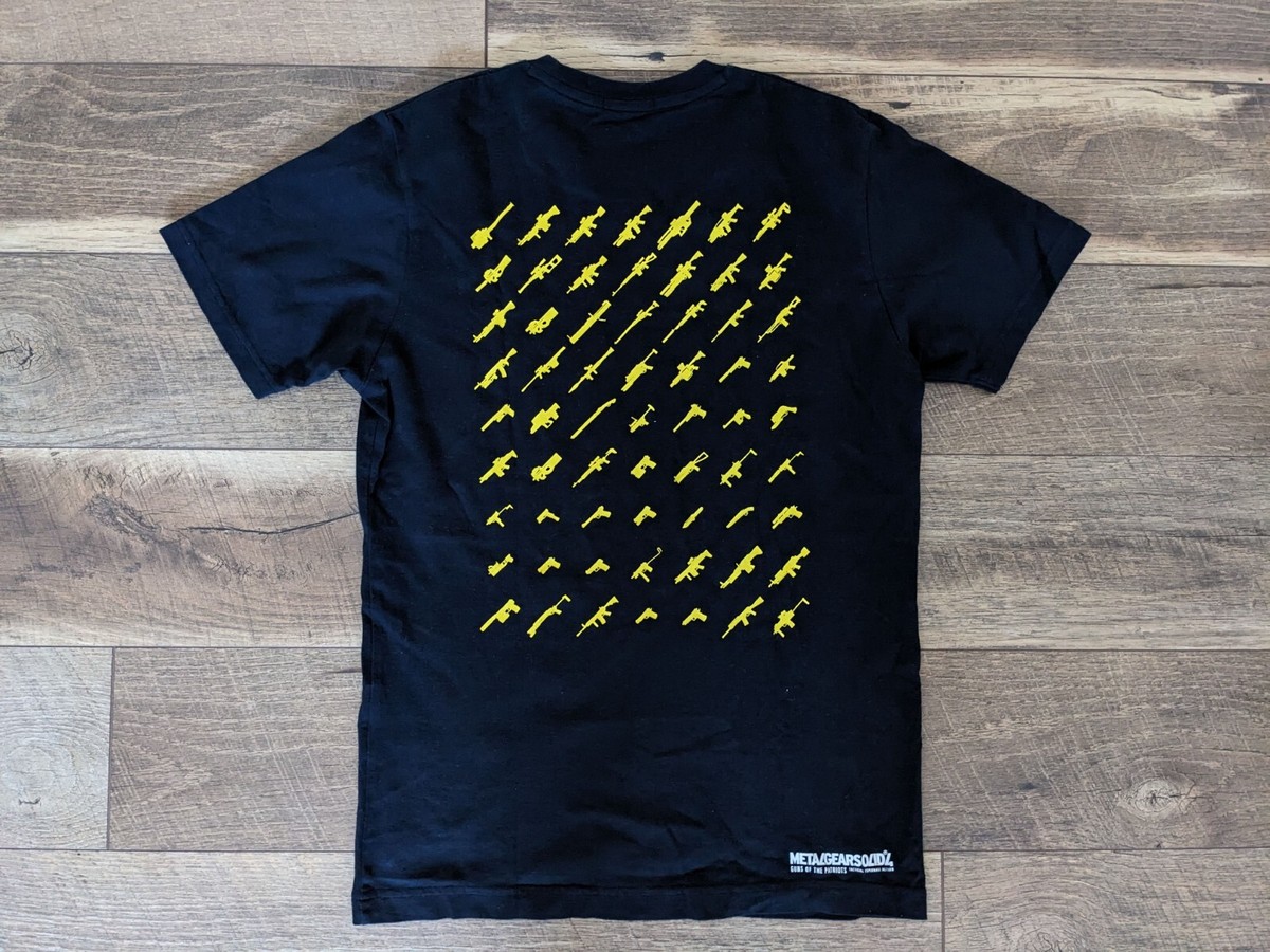 Uniqlo UT x Metal Gear Solid 4 MGS4 T-shirt Mens S Guns of the 