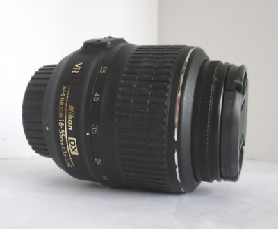 NIKON AF-S DX Zoom-Nikkor 18-55mm F3.5-5.6G SWM Aspherical ED Lens