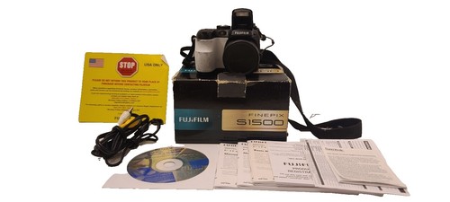 FUJIFILM 3D Camera FinePix REAL Black F FX-3D W1 10 Megapixels