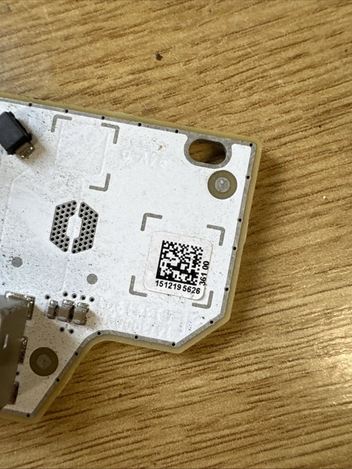 Faro diurno LED derecho gasolina Renault Clio V 2020 10650733R2 74kW GENUINO Foto 3 de 3