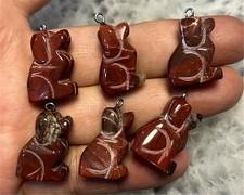 ZZ05936 22x16x10mm 6pcs Natural Rainbow Jasper Carved Dog Pendant Bead