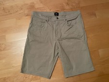 H&M Herren Shorts kurze Hose natur Gr. 44/46 (M) Reißverschluß + Taschen
