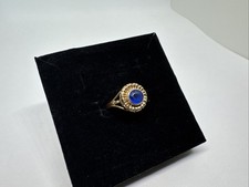 VINTAGE 14k SOLID YELLOW GOLD RING WITH BLUE PASTE STONE, SIZE 4.75