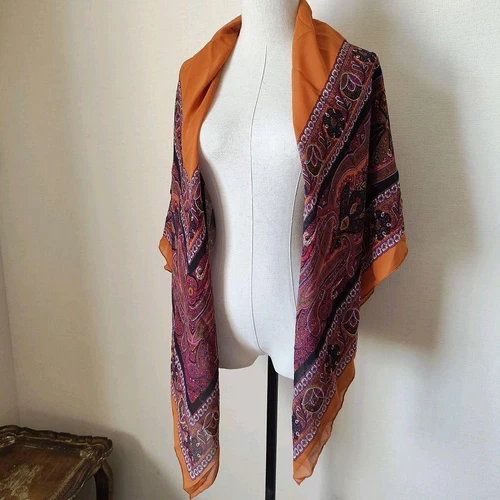 Authentique foulard Christian Dior motif cachemire marron orange 120 x 120 cm