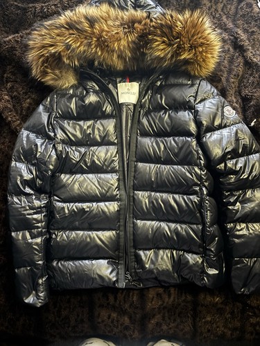 Moncler Women’s Black Quilted Down Puffer Jacket Fur Trim Hood Full Zip Sz 6