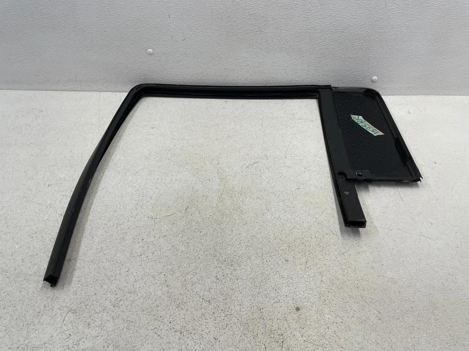 Hummer H3 2006-2010 puerta trasera derecha moldura moldura moldura vidrio sello 1575 OEM Foto 3 de 4