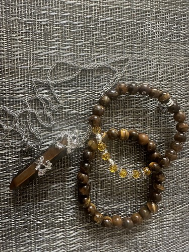 Yellow Tiger Eye Pendant And Set Of 2 Beaded Stretch Bracelets 24” 224 Cttw - Picture 4 of 4