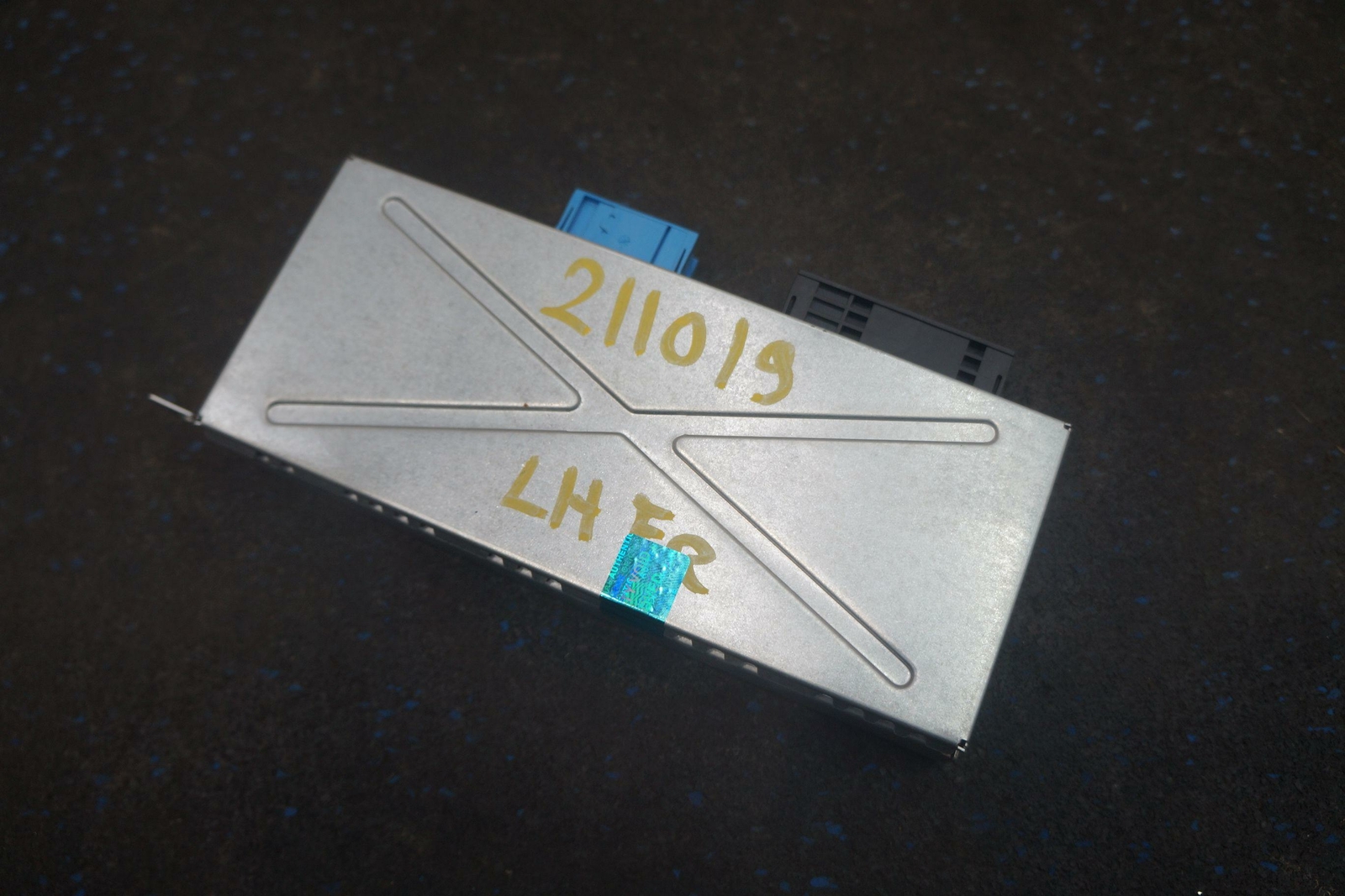 Theft Locking Central Gateway Control Module 61359237968 Rolls Royce Ghost 2010