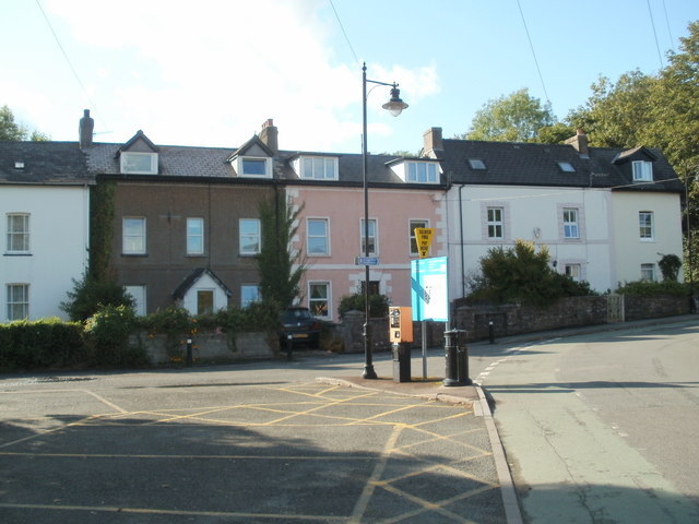 FILA Photo 6x4 Harp Terrace Brecon Harp Terrace is a short row of hou on t c2011